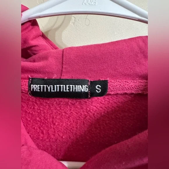 PrettyLittleThing Hot Pink Hoodie - Picture 5 of 5